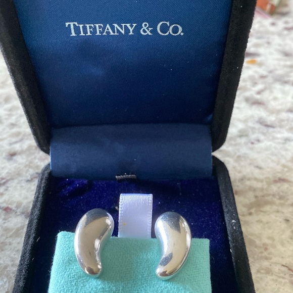 Authentic Tiffany & Co Elsa Peretti Bean Omega Back Stud Earring. Exquisite - Picture 1 of 17